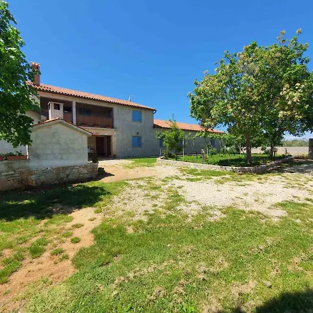 Apartment And Hacienda Stelio Porec